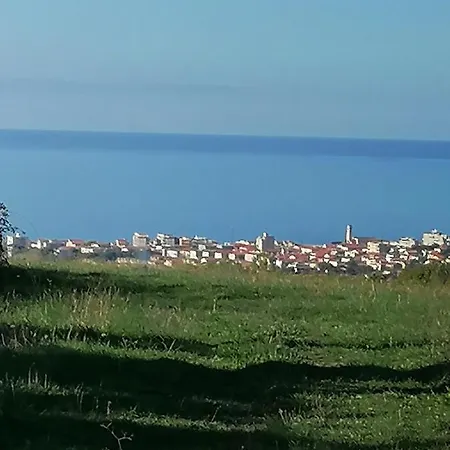Monica شقة